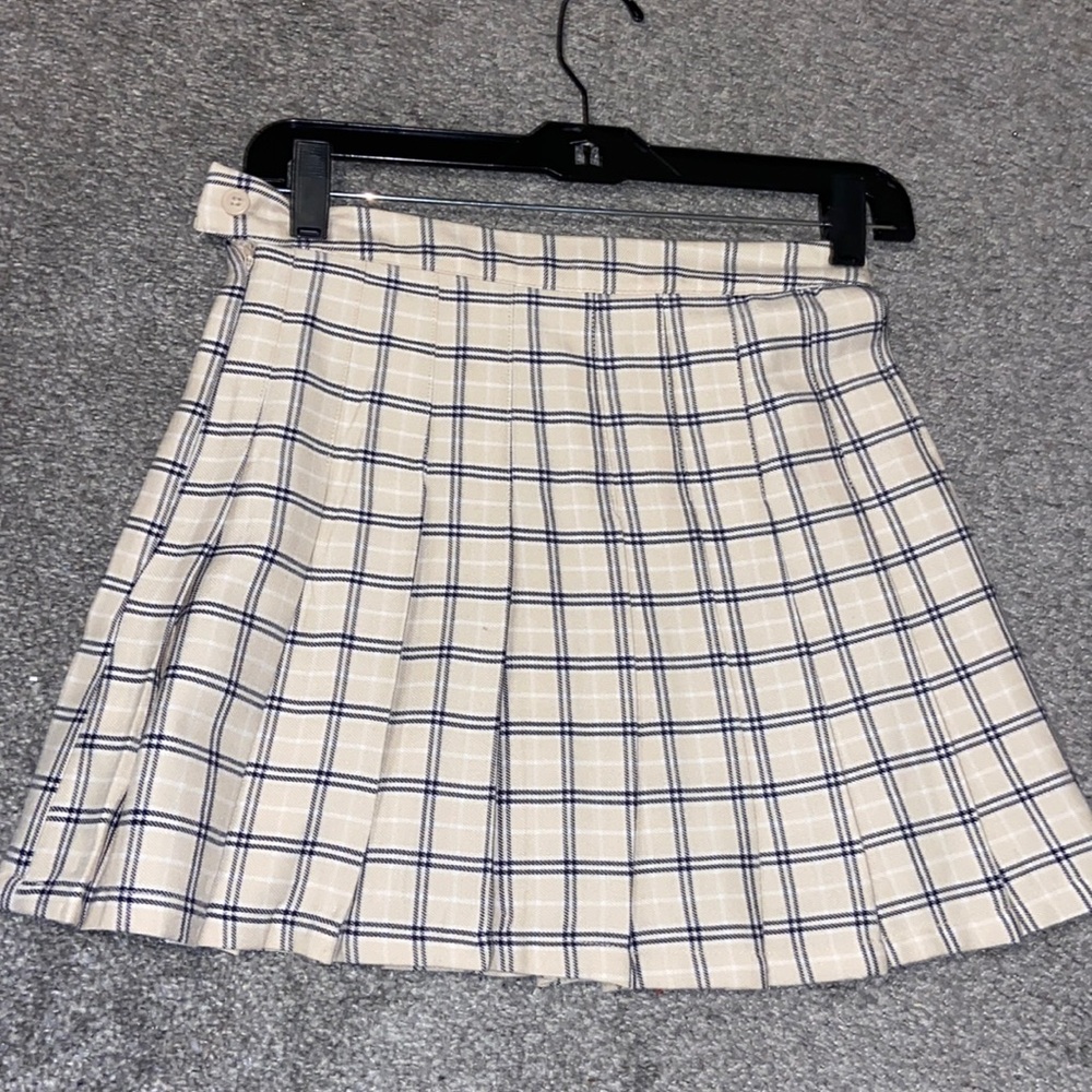 New mini skirt